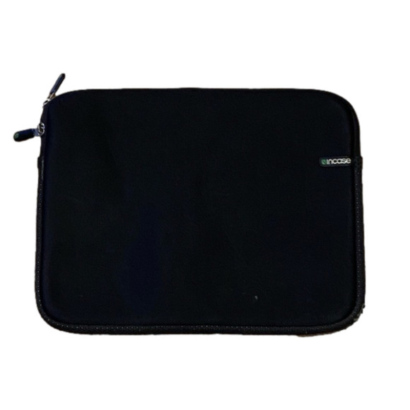 INCASE Computer Laptop Neoprene Bag / Sleeve - Picture 1 of 16